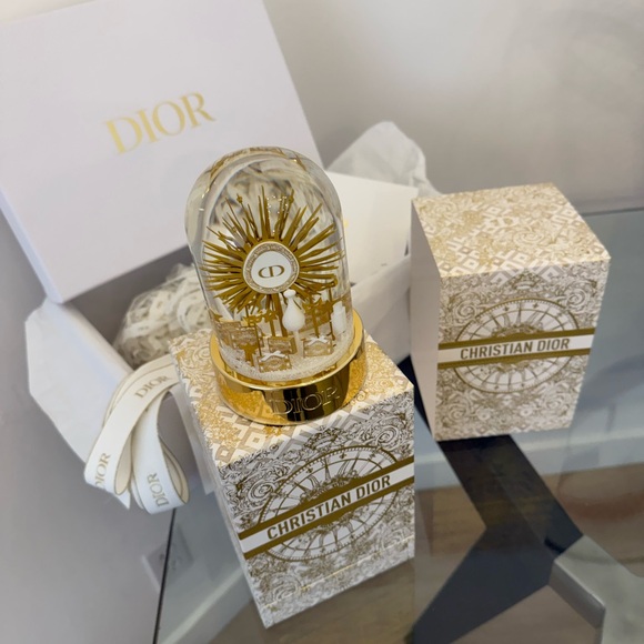 Christian Dior VIP Snow Globe 2024, NWB! - Picture 4 of 12